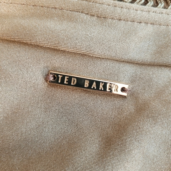 NWT Ted Baker Pointelle Deep V Plunge One Piece Swimsuit Khaki Green 8 - Picture 9 of 12